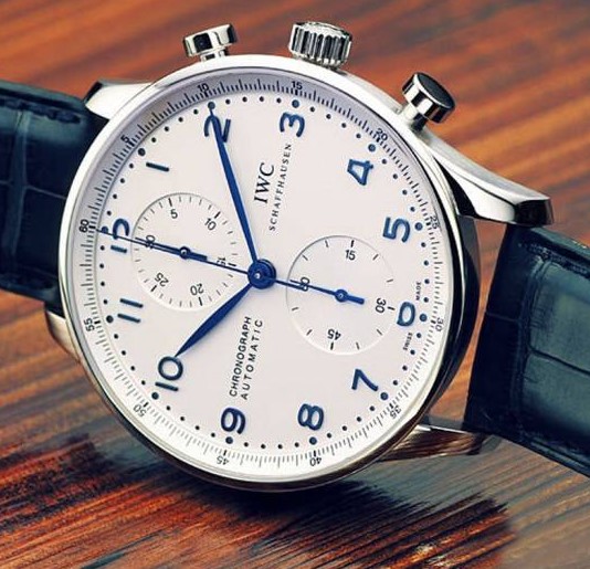 万国维修中心保养万国手表的常见方法